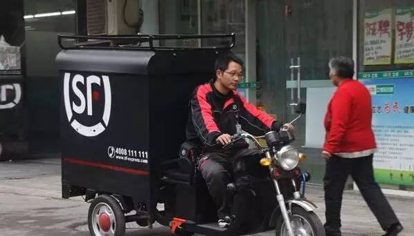 顺丰快递上市情况与小巷特色小店的探访之旅