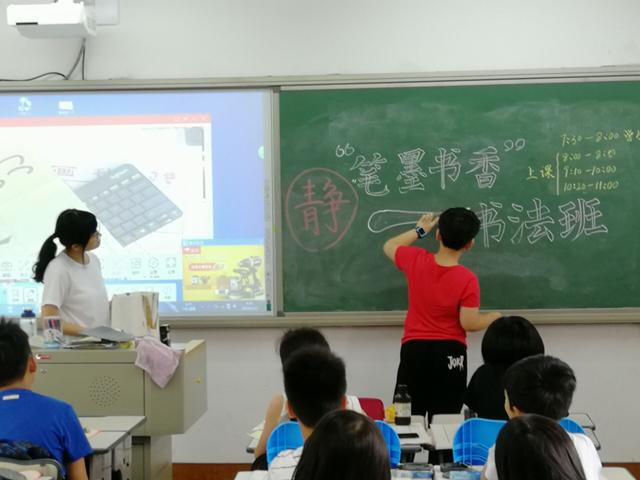 多多诗作，笔墨鼓舞人心，学习变化铸就自信与成就的力量