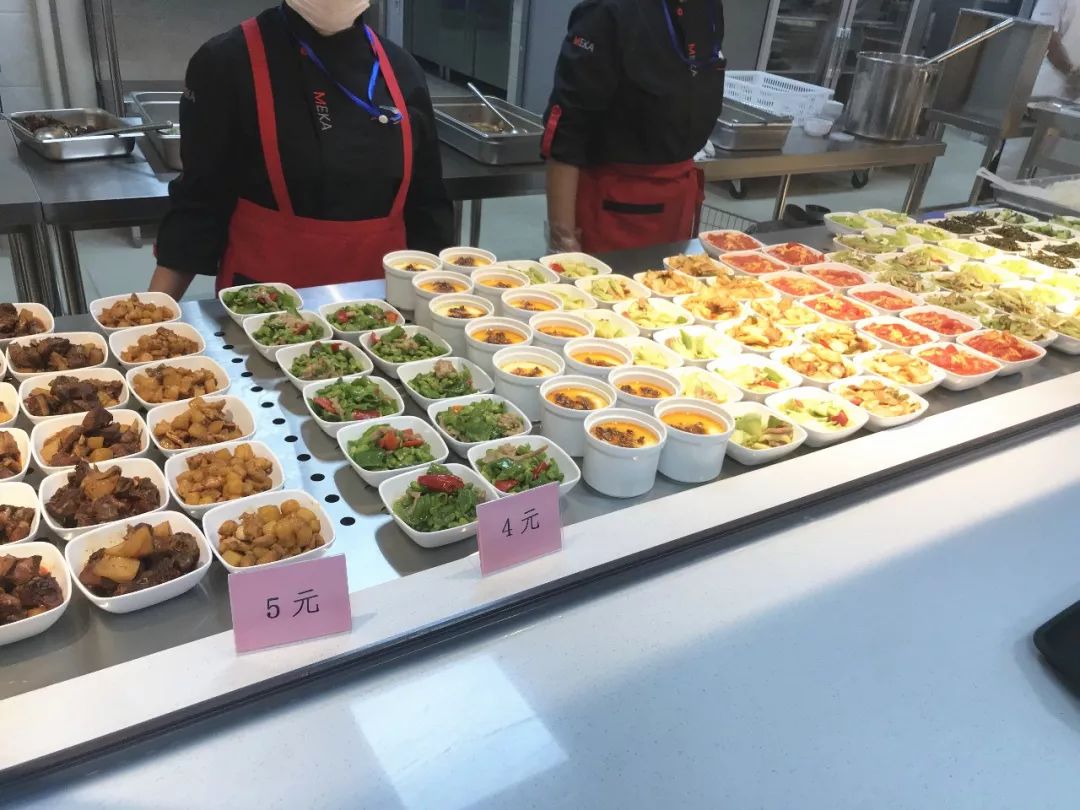 最新学校饼子窗口出租，创业新征程的起点！