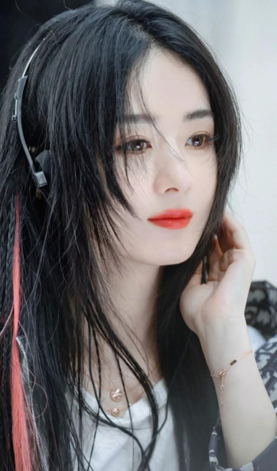 赵丽颖最新动态更新✨📣,揭秘她的最新消息!