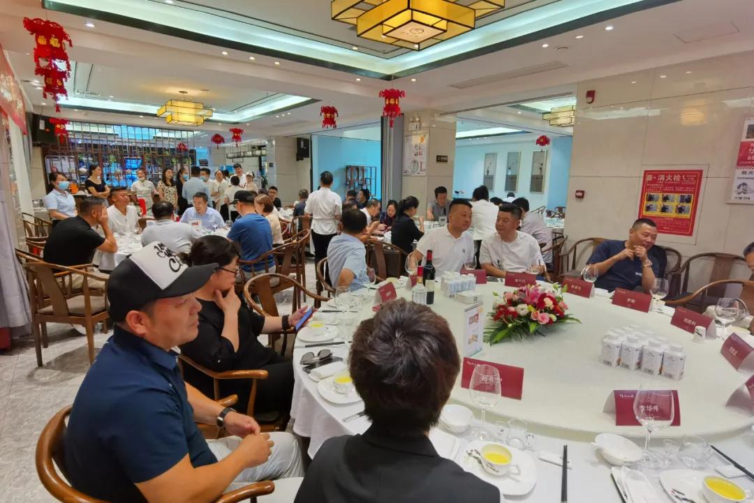 最新NBA火箭视频直播,篮球盛宴与友情交织的直播之夜