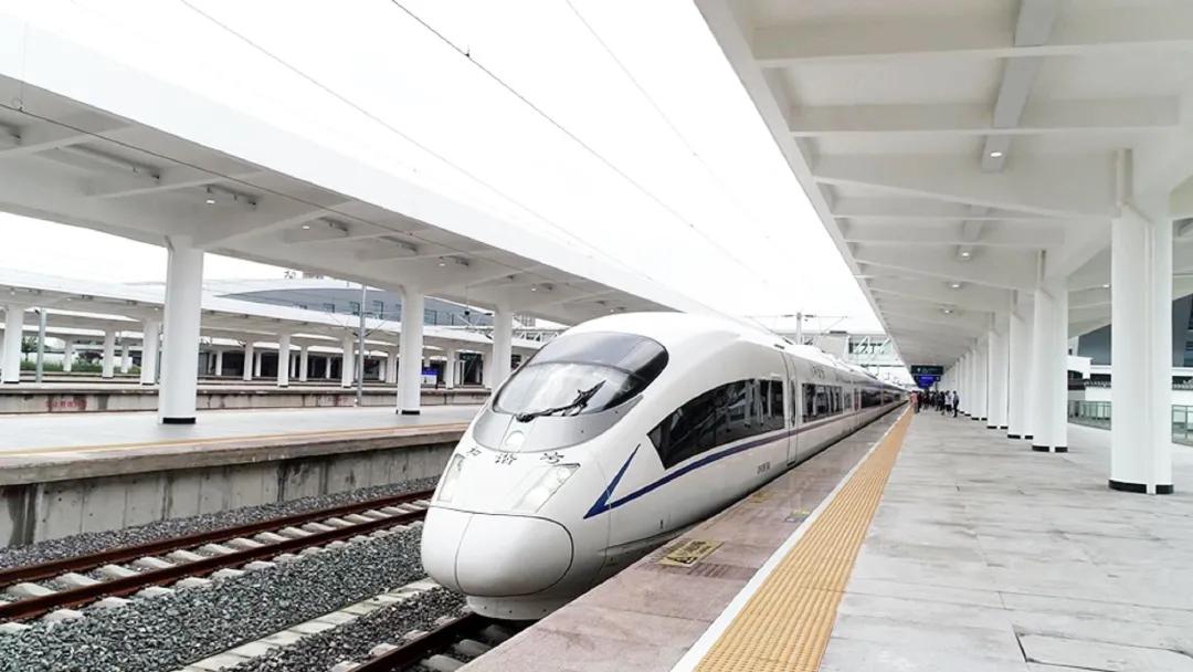 小时代最新篇章,城市生活的温馨日常