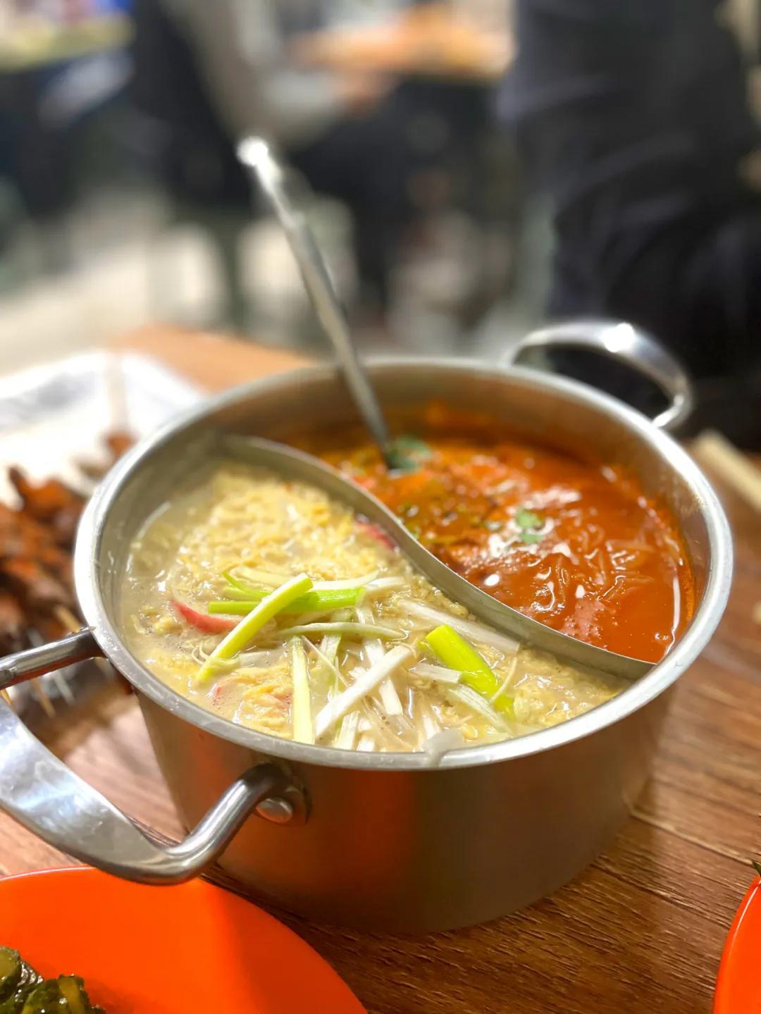 探索小巷隐藏宝藏,特色小店独特魅力尽在17直播最新手机版