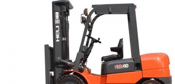 最新叉车招聘信息，开启叉车人生，成就自信与职业新篇章